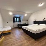 Kozjanski Dvor Hotell 3*