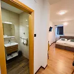 Kozjanski Dvor Hotel