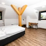 Hotell Kozjanski Dvor Podčetrtek