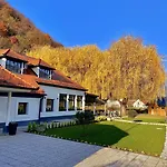 Kozjanski Dvor 3* Podcetrtek