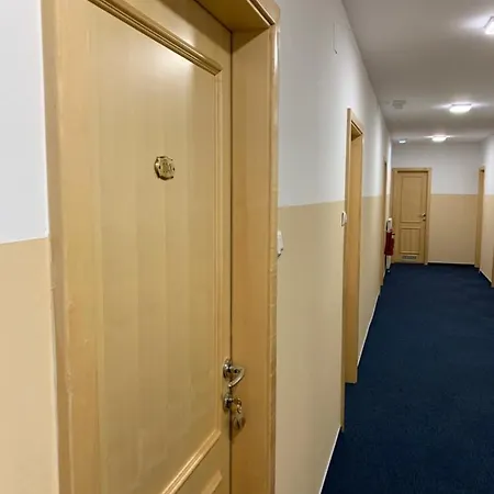 فندق Kozjanski Dvor بوتْشيترتيك