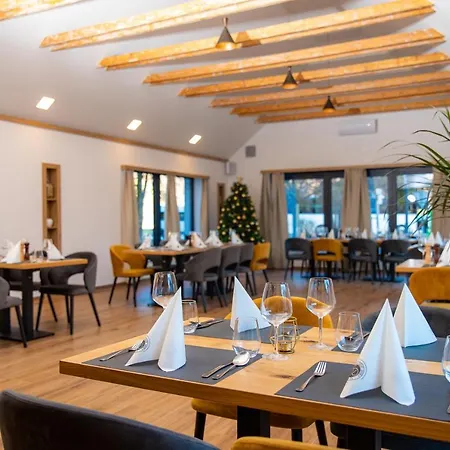 Kozjanski Dvor Hotel