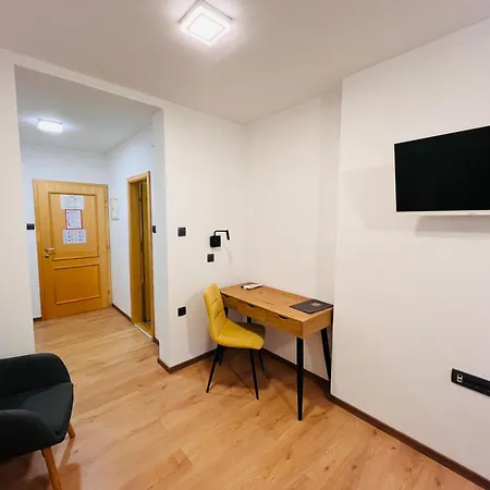 Kozjanski Dvor Podčetrtek