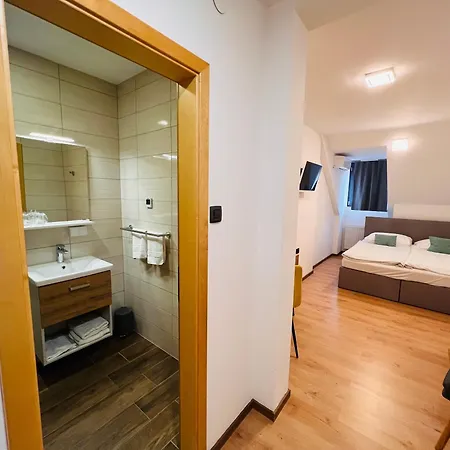 Kozjanski Dvor Otel