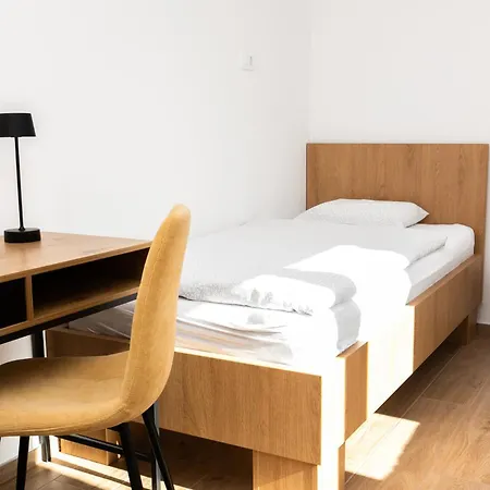 Kozjanski Dvor 3*