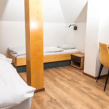 Kozjanski Dvor Otel