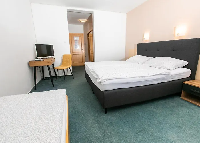 Kozjanski Dvor 博德森特克