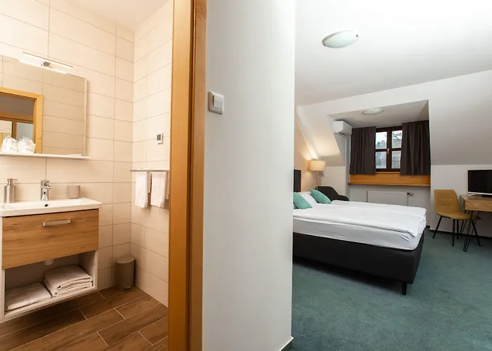 Kozjanski Dvor 博德森特克